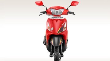 Hero Pleasure (Outgoing Model) - Image Gallery