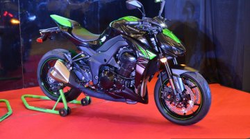 2017 Kawasaki Z1000 and Kawasaki Z1000R launched in India