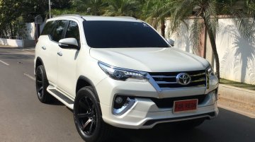 Toyota Fortuner with Fiar FD-2 bodykit