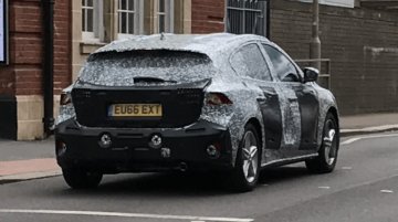 2018 Ford Focus reveals its roofline and more in new spy shots