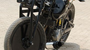 Bajaj Pulsar 220 Alpha by The Custom House