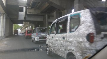 Mahindra Jeeto van spotted testing with a Tata Magic Iris