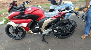 Yamaha Fazer 250 - Brazilian spec vs. Indian spec