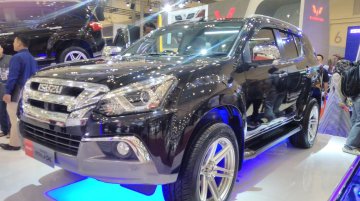 Isuzu MU-X facelift & Isuzu MU-X off-roader - GIIAS 2017 Live