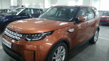 2017 Land Rover Discovery demo vehicle spotted in India, launch in October