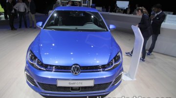 2018 VW Golf GTE at the IAA 2017