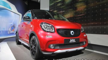 Smart forfour crosstown edition showcased at IAA 2017 - Live