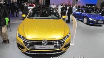 VW Arteon R-Line at IAA 2017