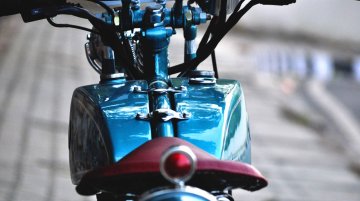 Vintage Royal Enfield Classic 500 by Puranam Designs