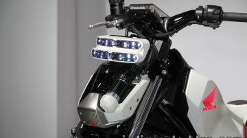 Honda Riding Assist-e Concept & Honda Monkey 125 at the 2017 Tokyo Motor Show - Live