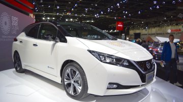 2018 Nissan Leaf showcased at the 2017 Dubai Motor Show