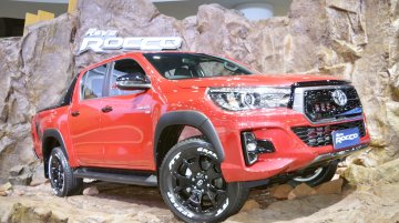 2018 Toyota Hilux Revo & Toyota Hilux Revo Rocco - Thai Motor Expo 2017 LIVE