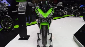 Kawasaki Ninja 650 & Kawasaki Z300 at 2017 Thai Motor Expo - Live