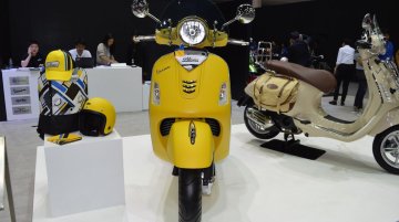 Vespa GTS Super 300 ABS Sport Edition at 2017 Thai Motor Expo - Live