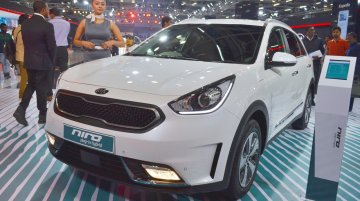 Kia Niro plug-in hybrid - Auto Expo 2018 Live