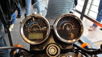 Royal Enfield Thunderbird 350X with accessories