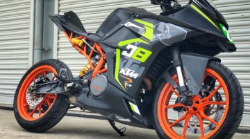 KTM RC 390 with RCX2 race-kit by Autologue Design