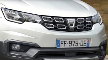 Next-gen Dacia Sandero to be a C-segment hatchback - Report