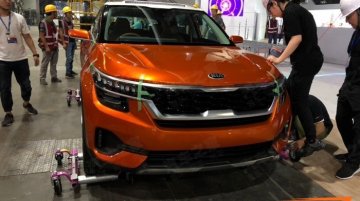 Kia SP Concept at 2018 Guangzhou Auto Show - Image Gallery (Spy Shots)