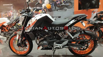 KTM 200 Duke ABS - In 9 Images