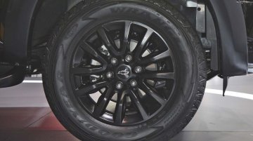 Chevrolet Colorado Midnight - Image Gallery