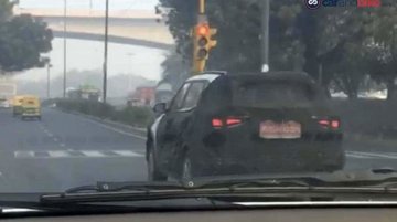 Kia SP2i spied on test, shows its alloy wheel design