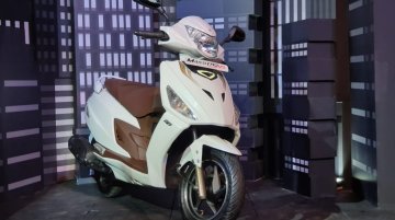 Hero Maestro Edge 125 launched in India in carburettor & fuel injection variants