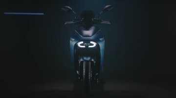 Yamaha EC-05 electric scooter with removable batteries revealed [Video]
