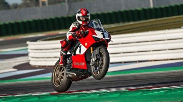 Ducati Panigale V4 25° Anniversario 916 - Image Gallery