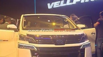 Toyota Vellfire showcased in India, to be launched very soon