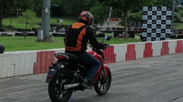 Revolt RV400 - Image Gallery