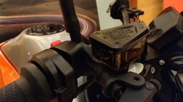 KTM 790 Duke - Image Gallery