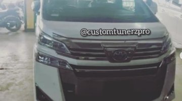 Toyota Vellfire snapped at a dealership in India, has no infotainment system