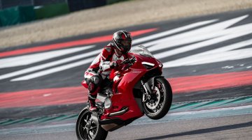 Ducati started accepting pre-bookings for upcoming Panigale V2