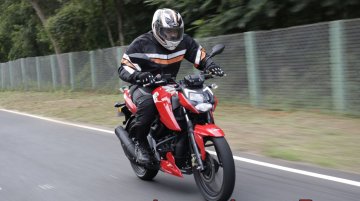 New TVS Apache RTR 160 4V - How is it Lighter than Previous Model?