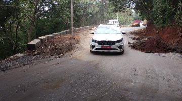 Kia Carnival - Image Gallery