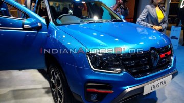 Renault Duster Turbo भारत में Mercedes-Benz के इंजन के साथ होगी लॉन्च