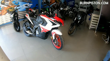 Bajaj Pulsar RS200 BS6 now in showrooms, detailed in a video