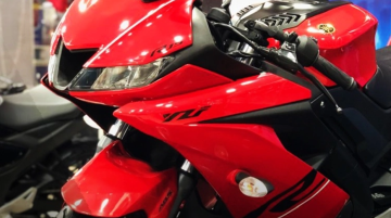 Yamaha dealer offering R15 V3.0 in multiple custom colour schemes - In Live Images