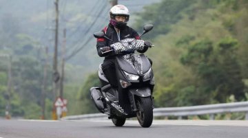 New Yamaha Cygnus-X 125 with drive recorder spotted testing