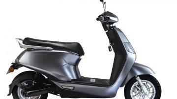 BGauss Electric Scooters - Image Gallery