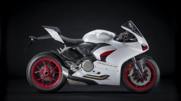 Ducati Panigale V2 in White Rosso livery - Image Gallery