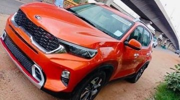 Upcoming Kia Sonet Spotted Without Camouflage In Bright Sunlight; Looks Gorgeous