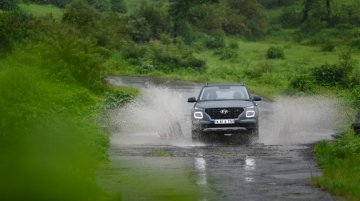 Hyundai Venue - Image Gallery 