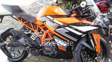 KTM RC 200 new colour spotted at a dealership, launch soon