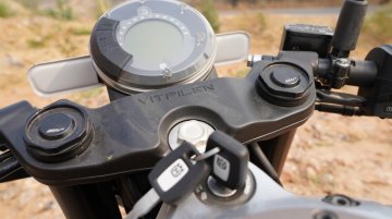 Husqvarna Svartpilen 250 & Vitpilen 250 - First Ride Review