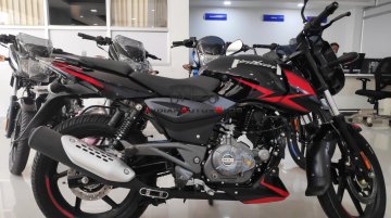 2021 Bajaj Pulsar 180 Starts Reaching Dealerships, to Launch Soon