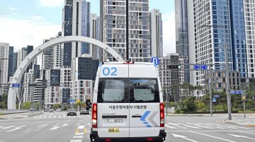 Hyundai RoboShuttle Autonomous Taxi - Image Gallery