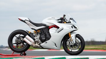 New Ducati SuperSport 950 Launched - 110 BHP,  Priced from 13.49 Lakh