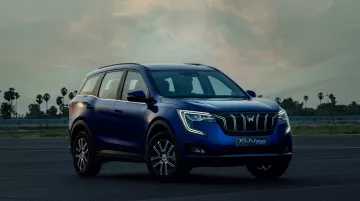 2 New Mahindra XUV700 Variants Introduced: AX7 Luxury MT & AT+AWD